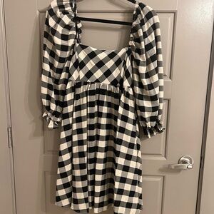 Black and White Checkered Longsleeve Dress